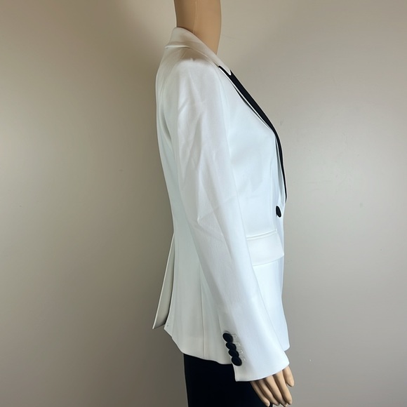 Veronica Beard Ashburn White Blazer with Black Contrasting Lapels - Picture 8 of 11